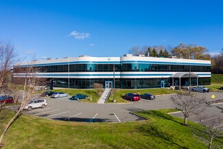 Plus de détails pour 15 Skyline Dr, Hawthorne, NY - Local d'activités à louer