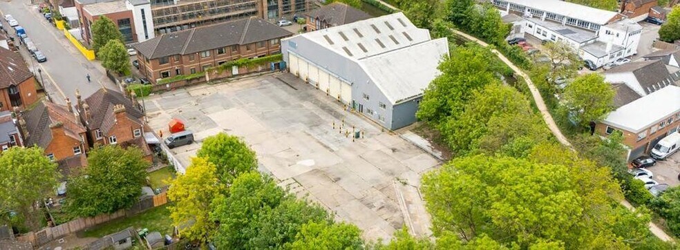 Leas Rd, Guildford à vendre - Photo de l’immeuble – Image 2 sur 7