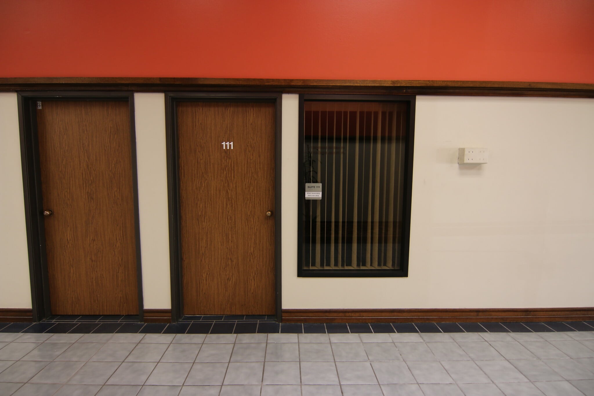 6955 N Mesa St, El Paso, TX à louer Photo intérieure– Image 1 sur 7