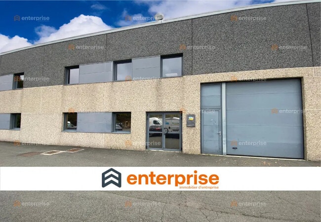 Plus de détails pour Local d'activités à louer