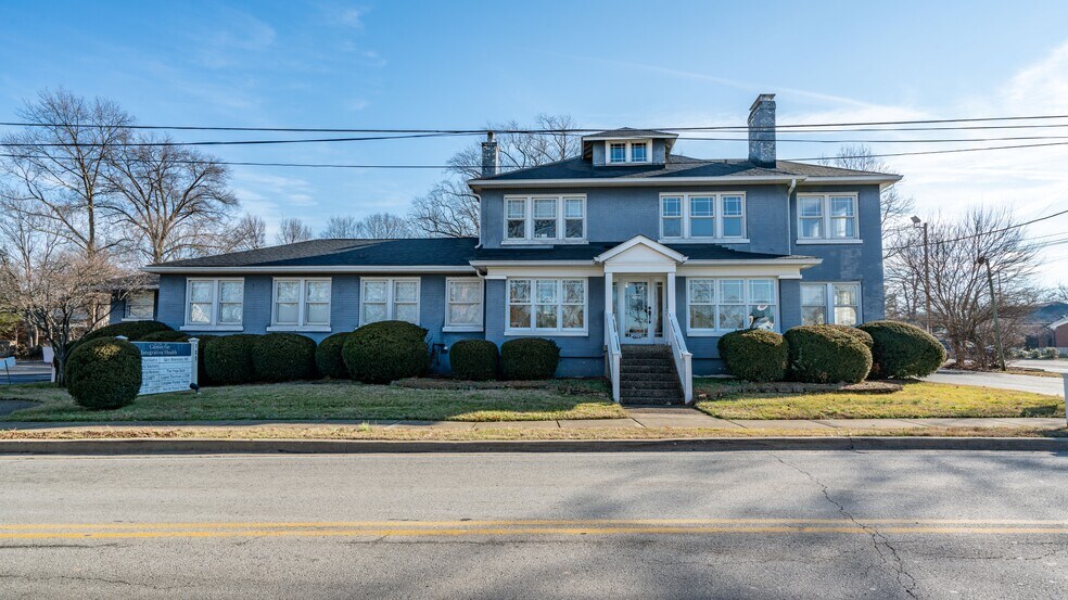 105 Lyndon Ln, Louisville, KY à vendre - Photo de l’immeuble – Image 1 sur 5