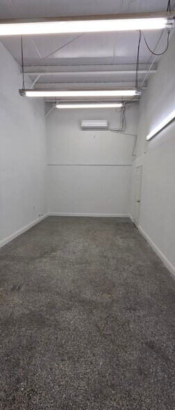 1133 Industrial Blvd, Naples, FL à louer - Photo intérieure – Image 3 sur 5