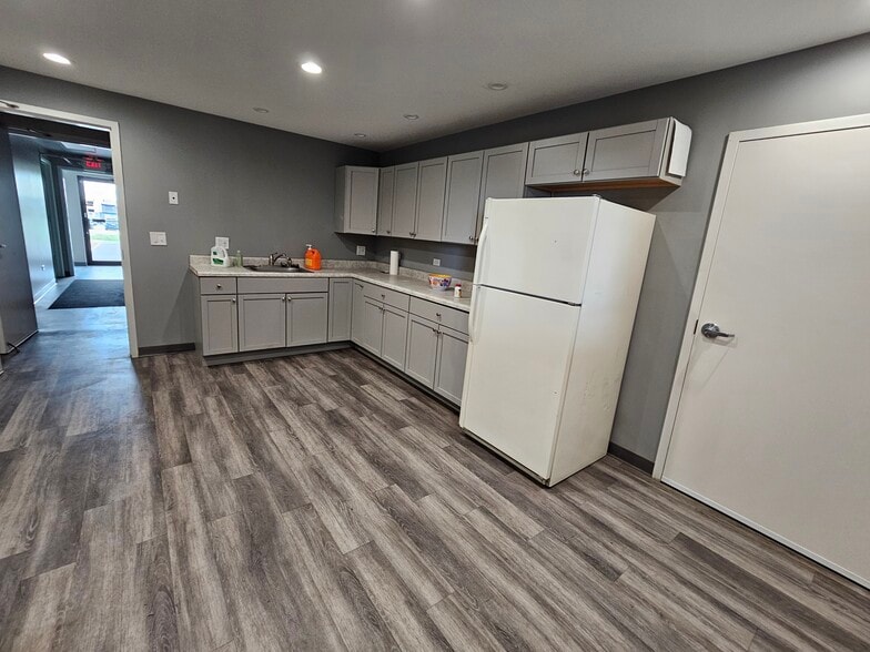22530 S Center Rd, Frankfort, IL à louer - Photo de l’immeuble – Image 3 sur 17