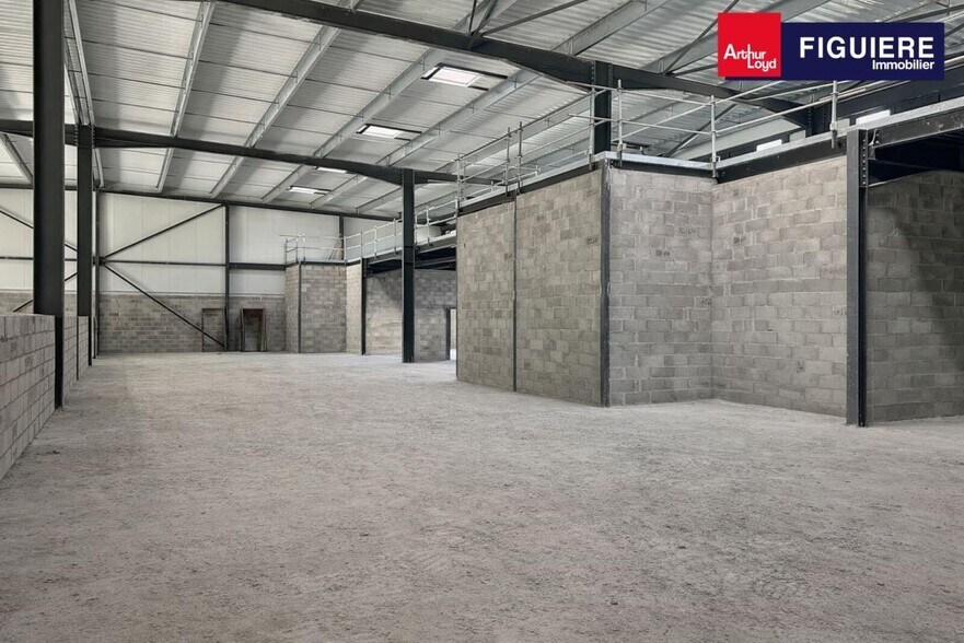 64 Avenue Du Pin Porte Rouge, Bouc-Bel-Air à vendre - Photo de l’immeuble – Image 3 sur 24