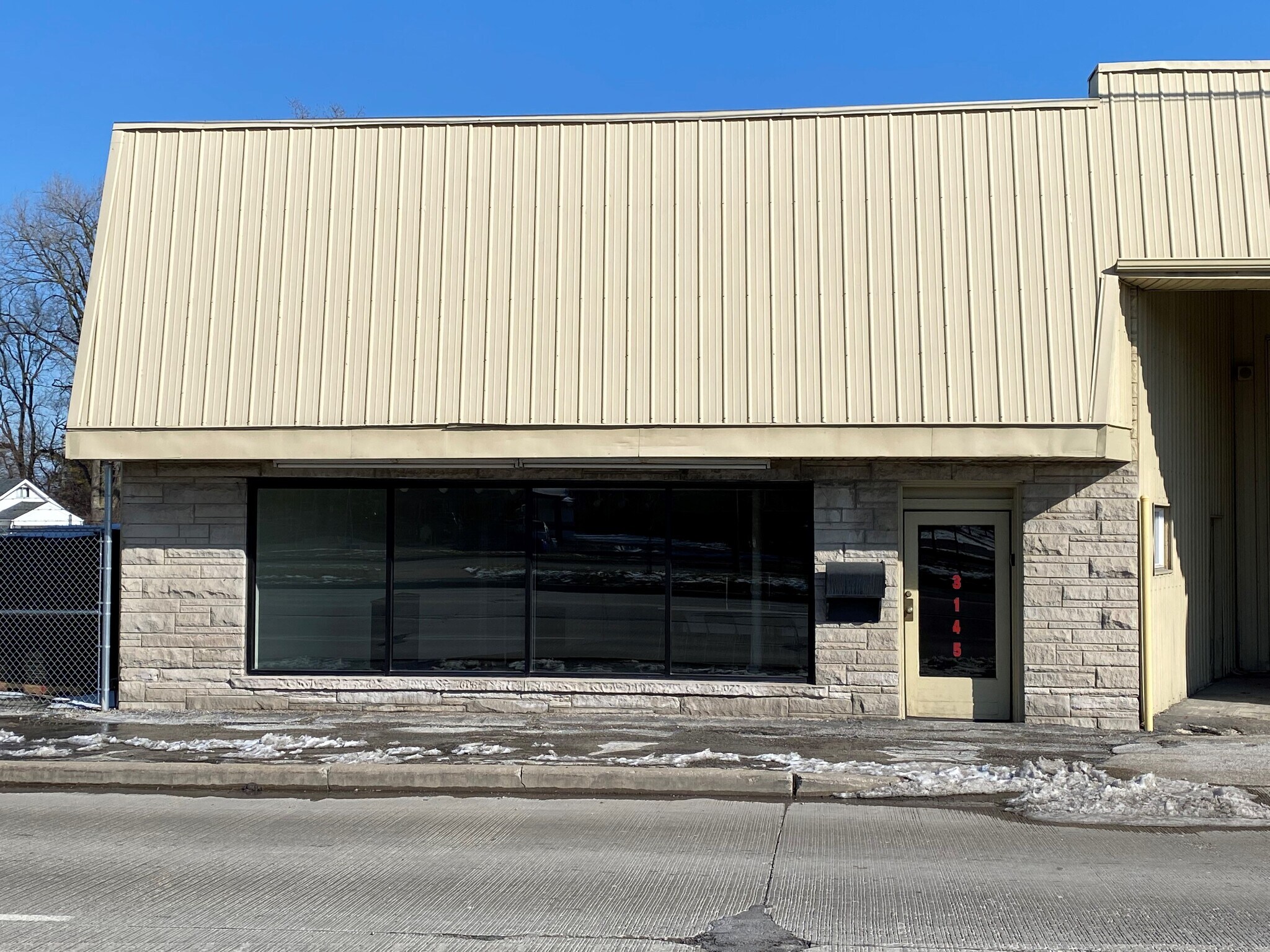 3145 S Madison Ave, Indianapolis, IN à louer Photo principale– Image 1 sur 11