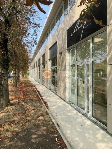 1-5 Avenue De Bordeaux, Carbon-Blanc à vendre - Photo de l’immeuble – Image 3 sur 6