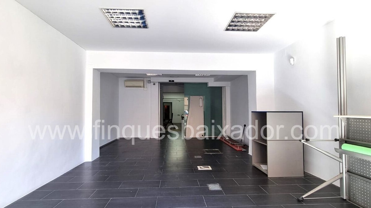 Local commercial dans Castelldefels, Barcelona à louer Photo intérieure– Image 1 sur 1