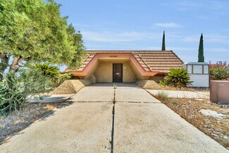 Plus de détails pour 40420 10th St W, Palmdale, CA - Local commercial à vendre