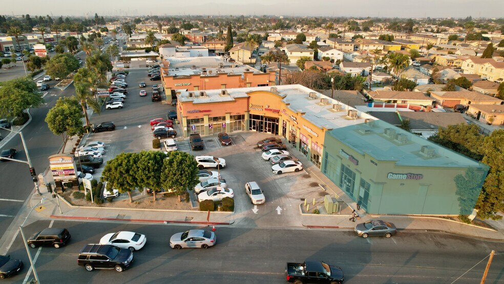 10910 Long Beach Blvd, Lynwood, CA à louer - Photo de l’immeuble – Image 2 sur 6
