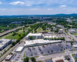 Plus de détails pour 200 NE Oakwood Ave, Huntsville, AL - Local commercial à louer