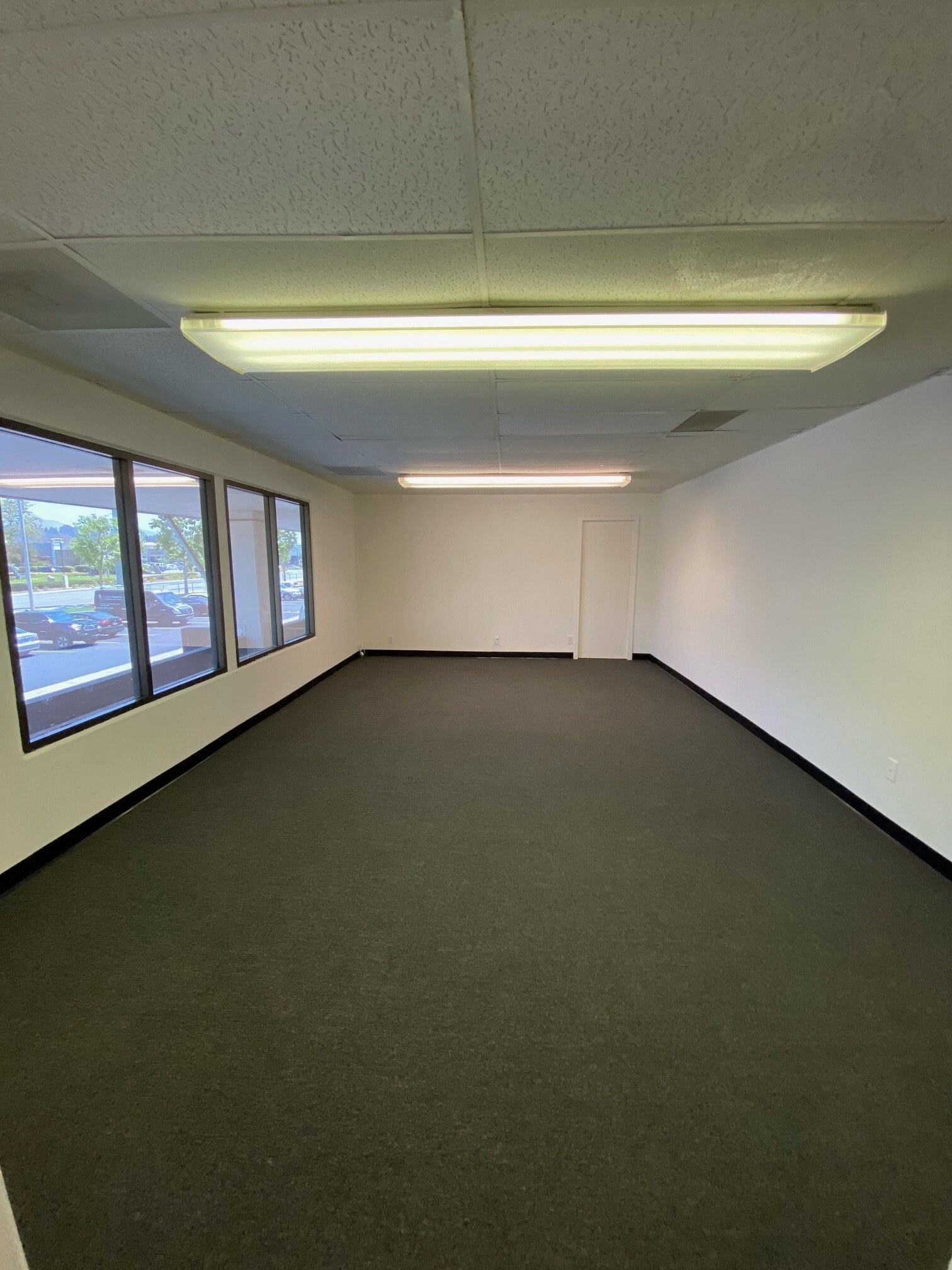 5558-5576 E La Palma Ave, Anaheim, CA à louer Photo intérieure– Image 1 sur 3