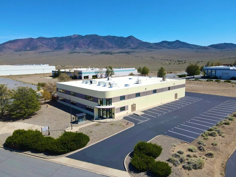 5 Airpark Vista Blvd, Dayton, NV à louer - Photo de l’immeuble – Image 2 sur 16