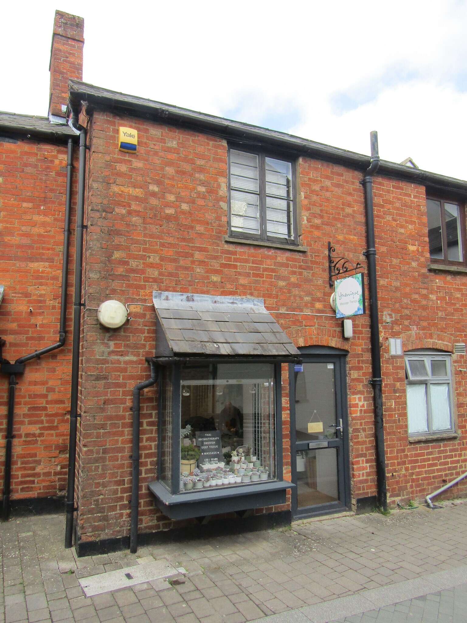 1 & 9 Evans Yard, Bicester à vendre Photo principale– Image 1 sur 3