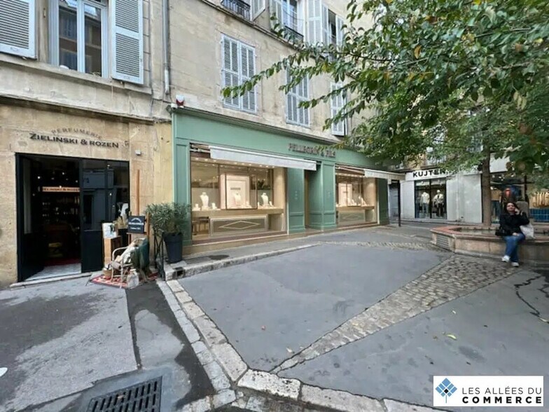 Local commercial dans Aix-en-Provence à louer - Photo de l’immeuble – Image 3 sur 3