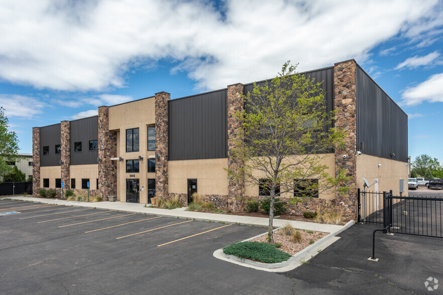 2005 Aeroplaza Dr, Colorado Springs, CO à louer - Photo principale – Image 1 sur 14