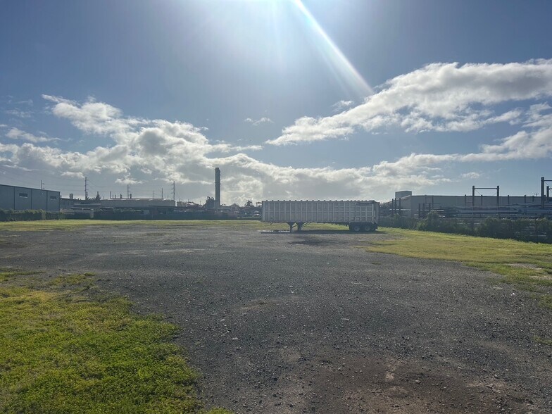 91-103 Hanua St, Kapolei, HI à louer - Photo de l’immeuble – Image 3 sur 5
