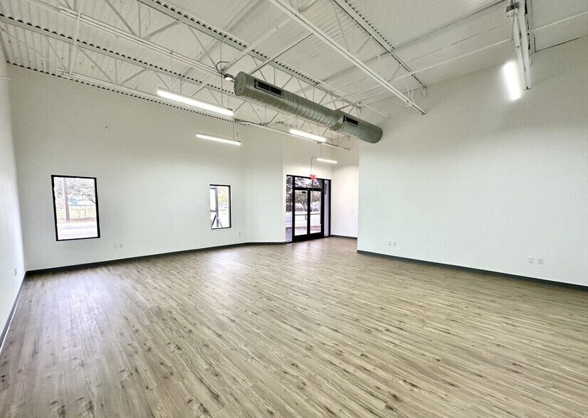 5260 Rittiman Rd, San Antonio, TX à vendre - Photo intérieure – Image 2 sur 20