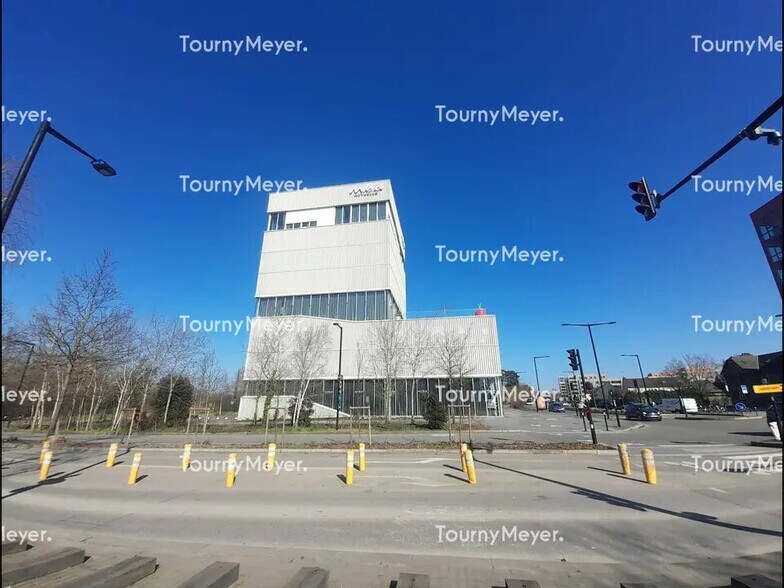 Bureau dans Saint-Jacques-de-la-Lande à louer - Photo de l’immeuble – Image 2 sur 6