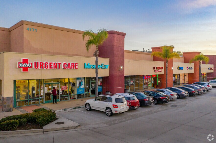 4101-4171 Oceanside Blvd, Oceanside, CA à louer - Photo de l’immeuble – Image 1 sur 41