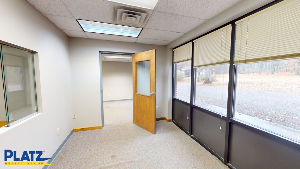 170 Duquesne St, Columbiana, OH à louer - Photo de l’immeuble – Image 3 sur 19