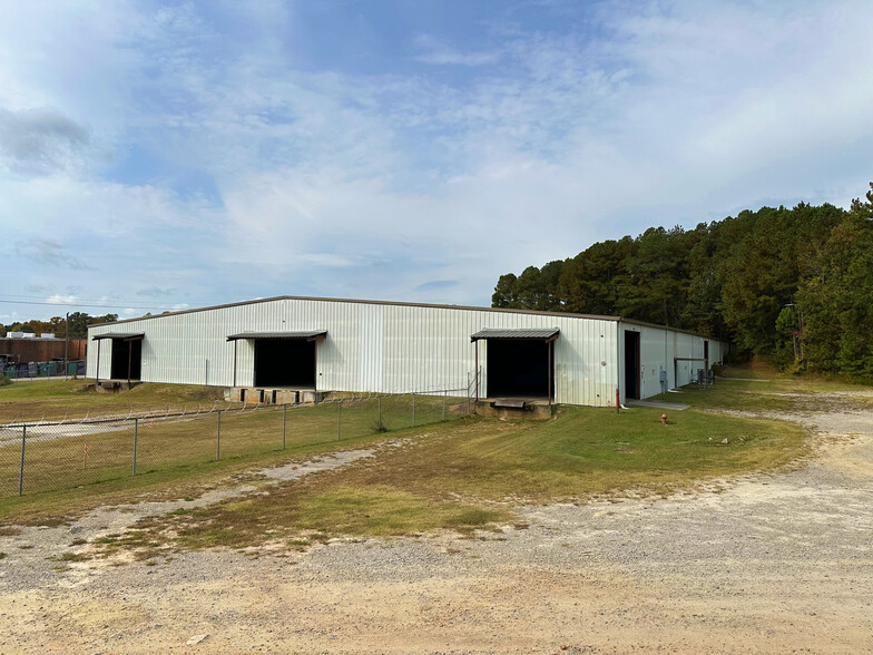 111 Lenora St, Henderson, NC à louer - Photo principale – Image 1 sur 6