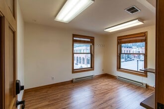 135-137 Colorado Ave, Telluride, CO à louer Photo intérieure– Image 1 sur 9