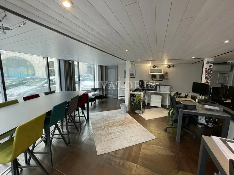 Local commercial dans Lyon à louer - Photo de l’immeuble – Image 3 sur 7