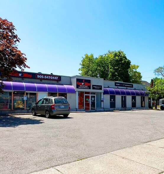 1384-1386 Main St E, Hamilton, ON à louer - Photo de l’immeuble – Image 2 sur 5