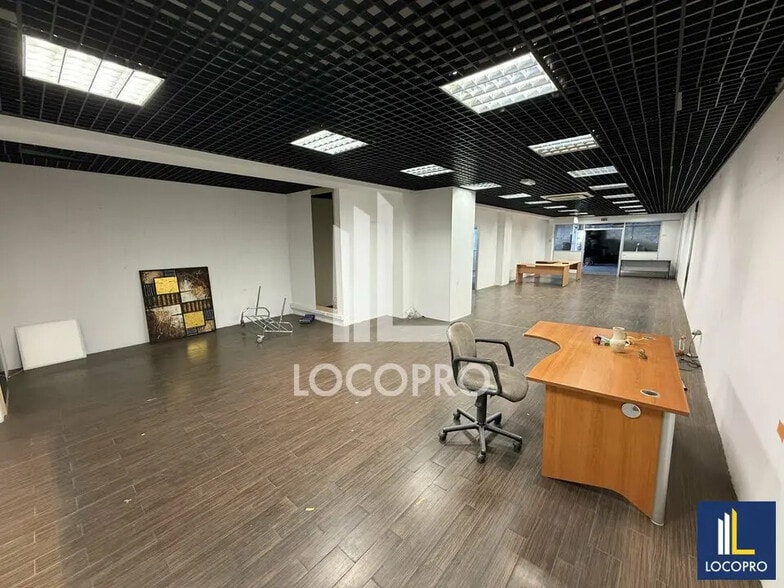 Local d’activités dans Le Cannet à louer - Photo de l’immeuble – Image 3 sur 3