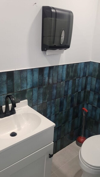 9-19 Bayveiw, Inwood, NY à louer - Photo intérieure – Image 3 sur 7