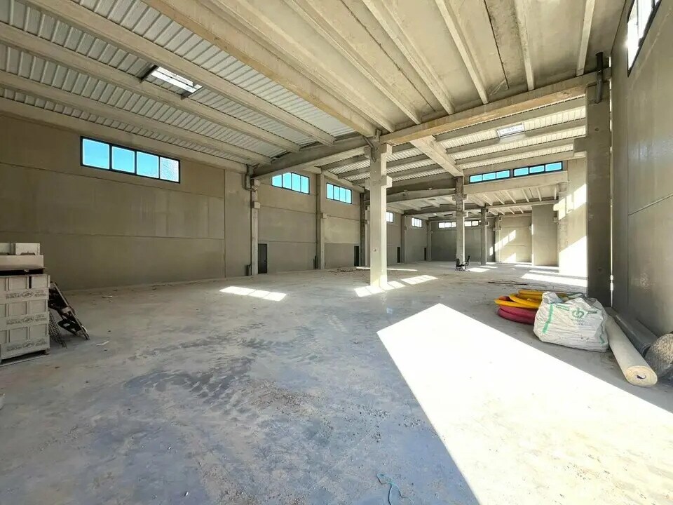 Industriel/Logistique dans Fayence à louer Photo de l’immeuble– Image 1 sur 6