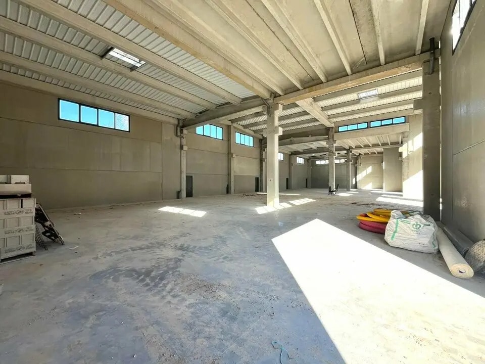 Industriel/Logistique dans Fayence à louer Photo intérieure– Image 1 sur 6