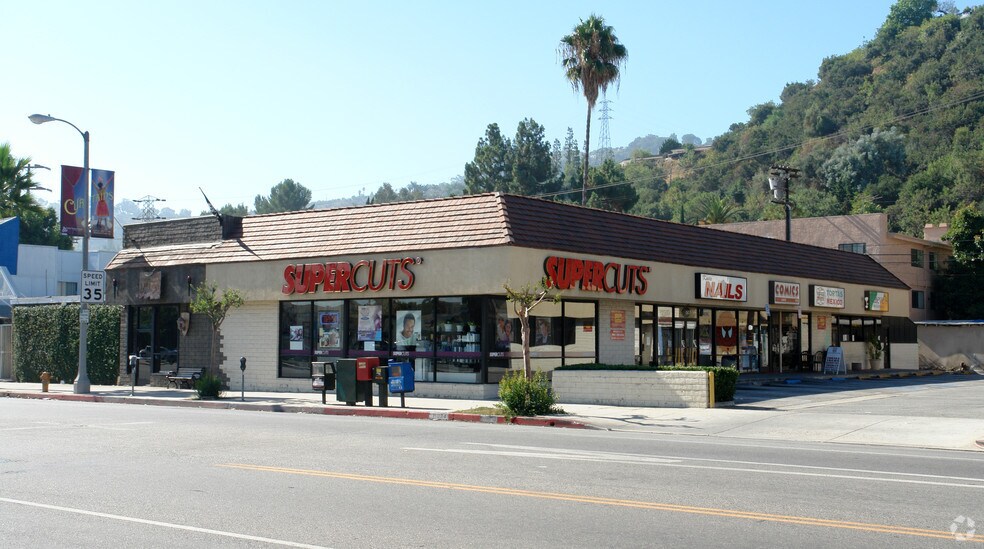 11038 Ventura Blvd, Studio City, CA à louer - Photo principale – Image 1 sur 6