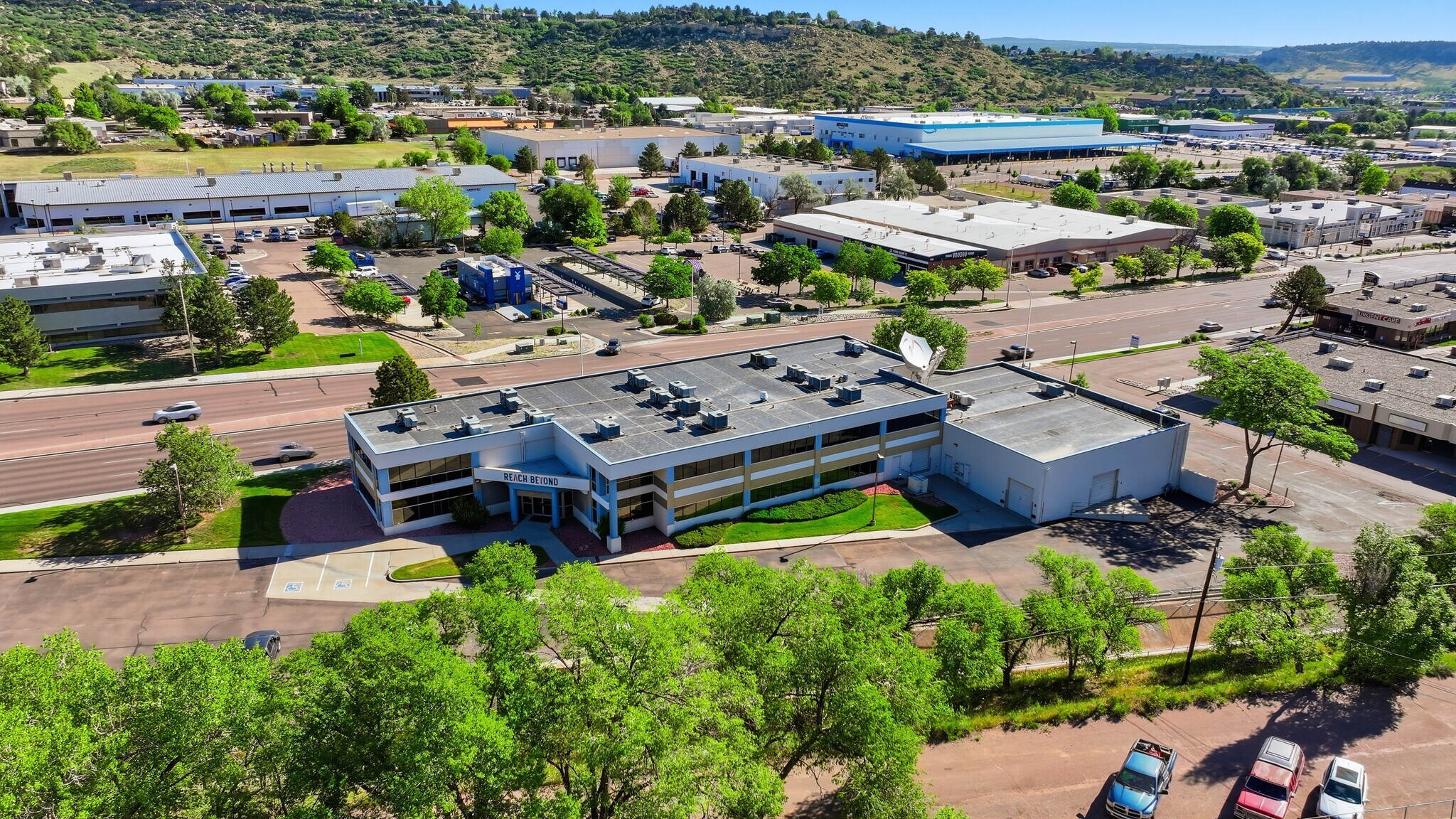 1065 W Garden Of The Gods Rd, Colorado Springs, CO à vendre Photo principale– Image 1 sur 7