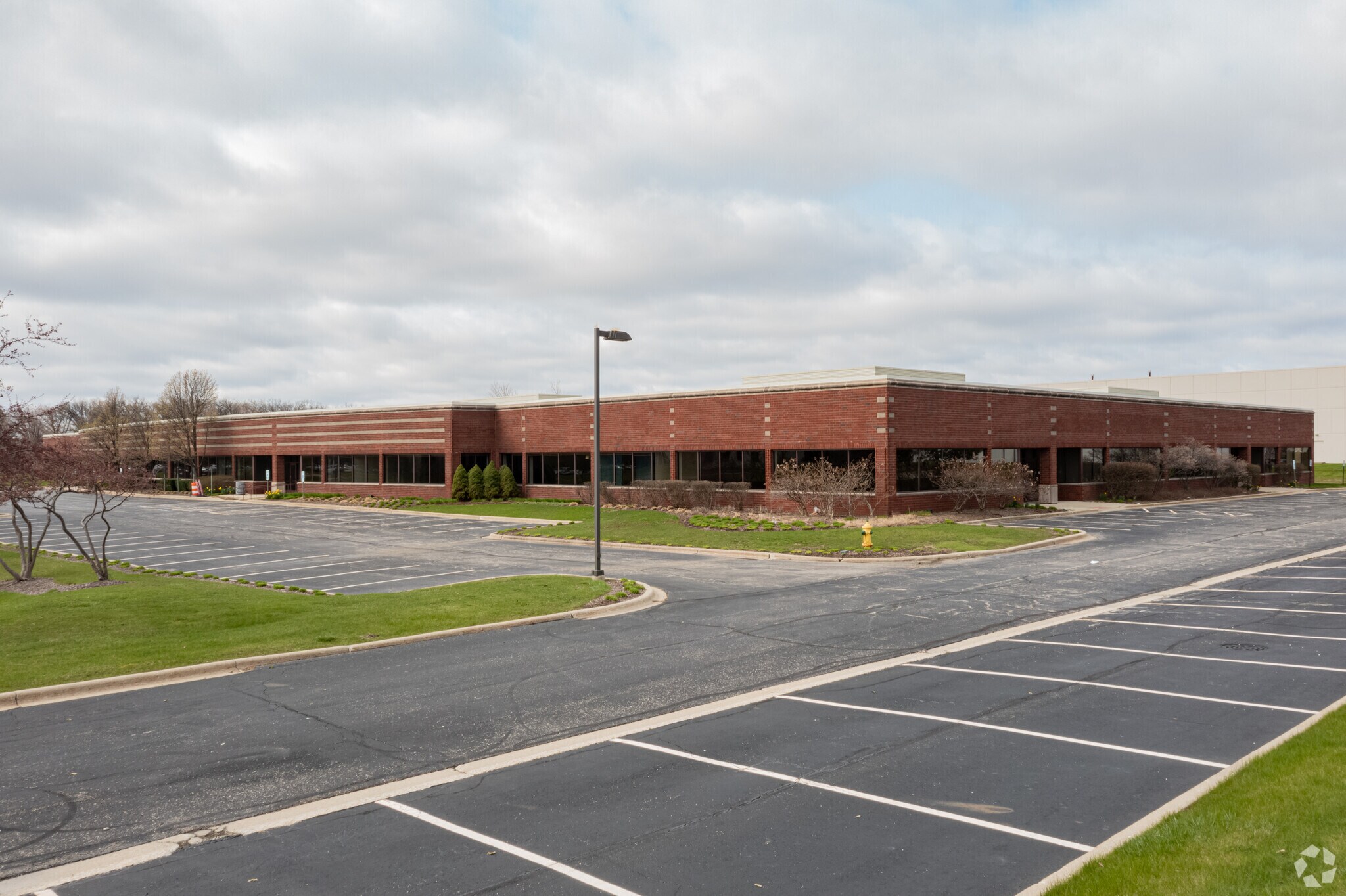 1580-1598 S Lakeside Dr & Bur Wood Dr, Waukegan, IL à louer Photo de l’immeuble– Image 1 sur 5