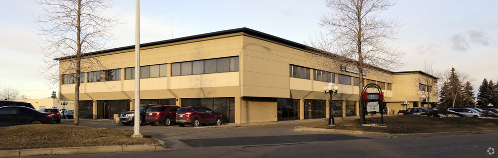 80 Chippewa Rd, Sherwood Park, AB à louer - Photo de l’immeuble – Image 1 sur 5