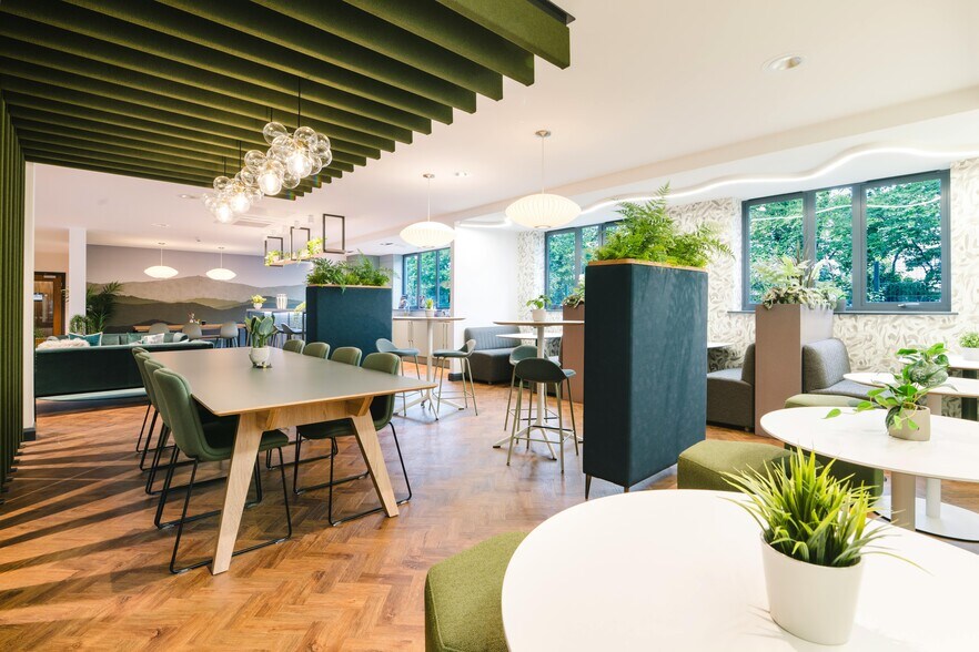 Hatherley Ln, Cheltenham à louer - Photo de l’immeuble – Image 3 sur 10