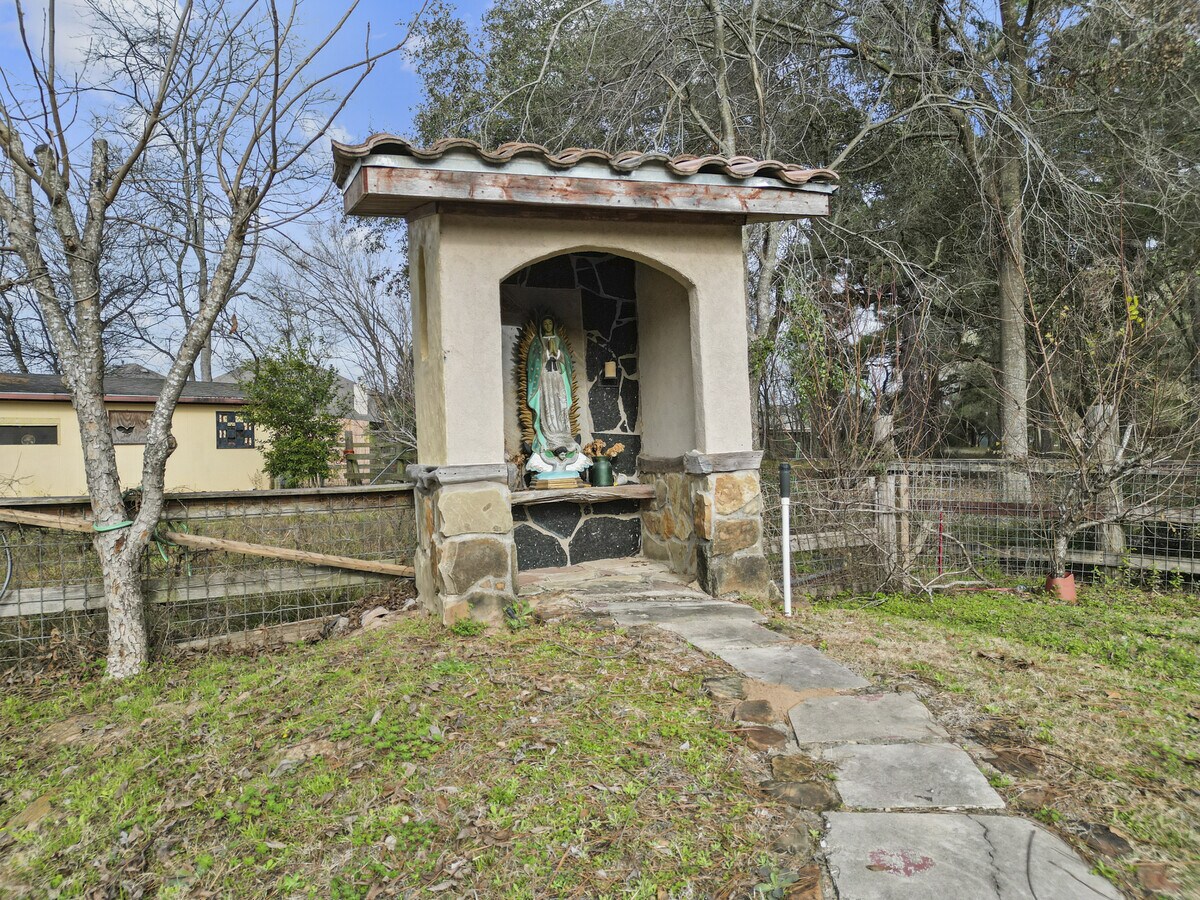View Photo