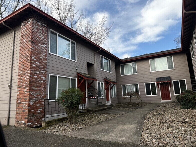 5625 SE Gladstone St, Portland, OR à vendre - Photo de l’immeuble – Image 3 sur 16