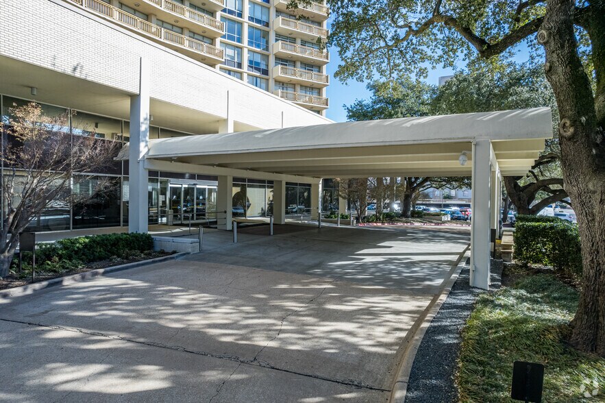 6211 W Northwest Hwy, Dallas, TX à louer - Photo de l’immeuble – Image 2 sur 22
