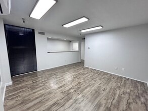 6481 Orangethorpe Ave, Buena Park, CA à louer Photo de l’immeuble– Image 2 sur 7