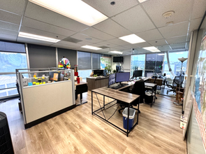 16133 Ventura Blvd, Encino, CA à louer Photo intérieure– Image 2 sur 14