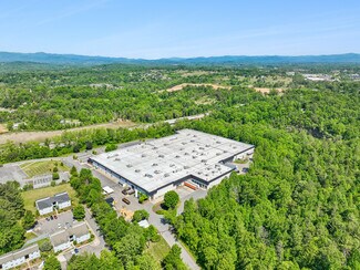 Plus de détails pour 275 Aiken Rd, Asheville, NC - Industriel/Logistique à vendre