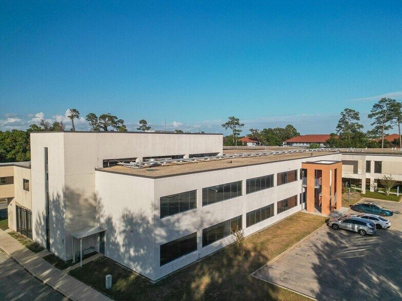 180 Debuys Rd, Biloxi, MS à louer - Photo de l’immeuble – Image 1 sur 24