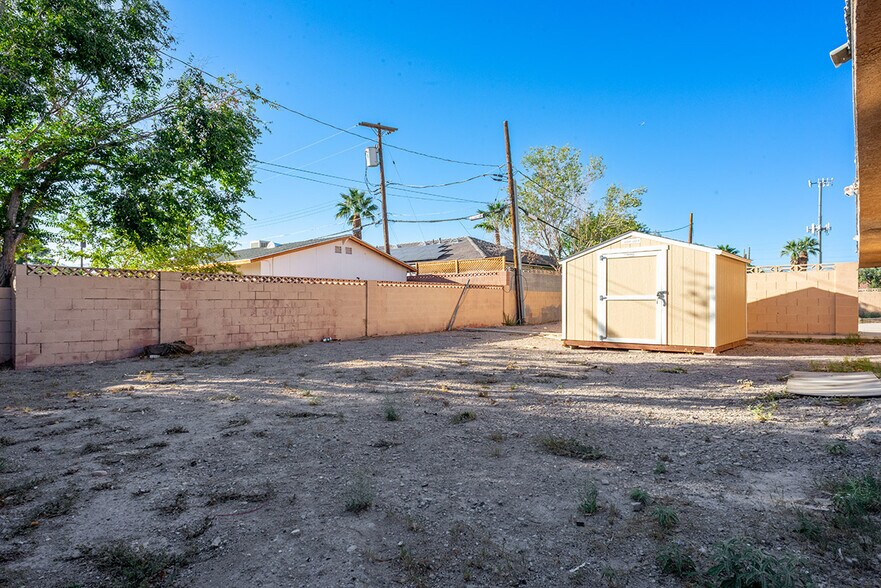 2309 N Decatur Blvd, Las Vegas, NV à vendre - Photo de l’immeuble – Image 3 sur 14