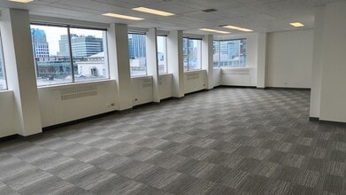 409 Granville St, Vancouver, BC à louer Photo intérieure– Image 2 sur 2