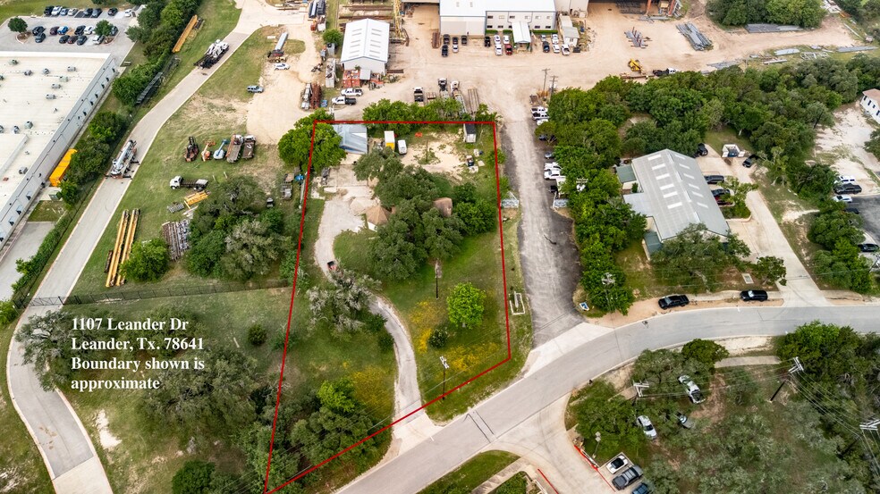 1107 Leander Dr, Leander, TX à vendre - Photo de l’immeuble – Image 2 sur 14