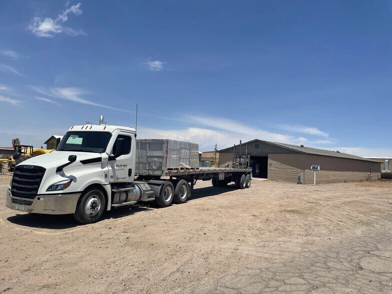 2 W Service St, Casa Grande, AZ à louer - Photo de l’immeuble – Image 3 sur 4