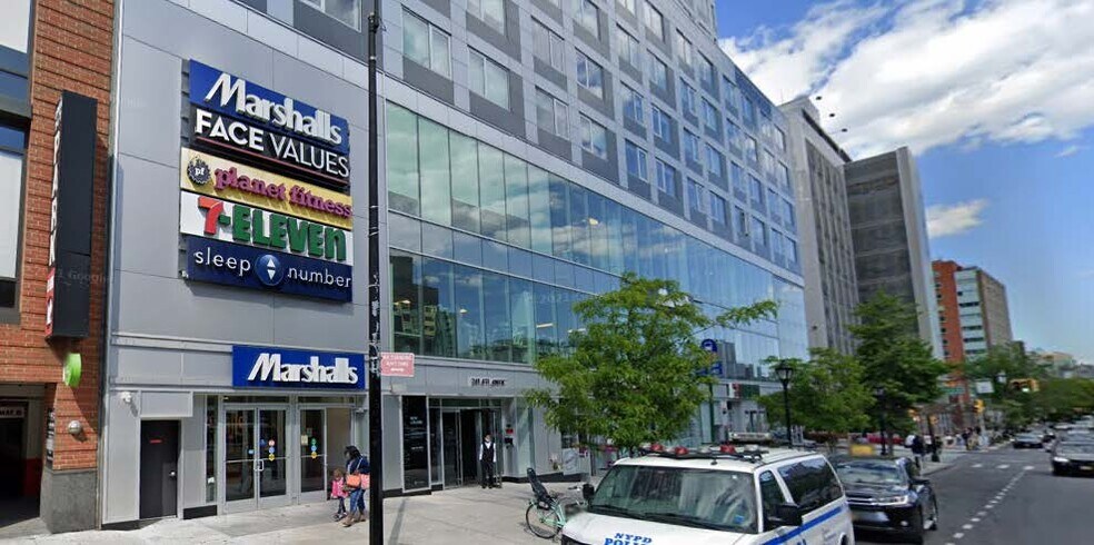 241 Atlantic Ave, Brooklyn, NY à louer - Photo de l’immeuble – Image 2 sur 8