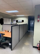 15011 Guinzberg Rd, Jamaica, NY à louer Photo intérieure– Image 1 sur 1